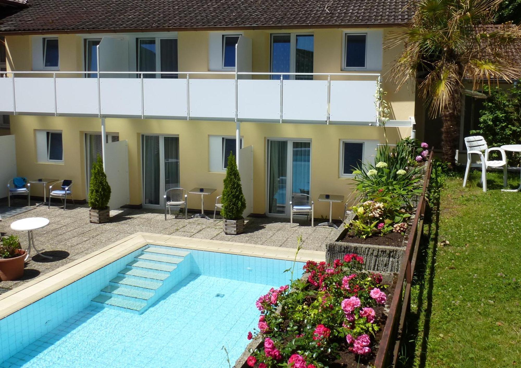 Hotel Alpenblick Garni Uberlingen Zewnętrze zdjęcie