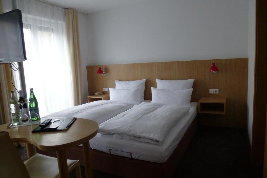 Hotel Alpenblick Garni Uberlingen Pokój zdjęcie